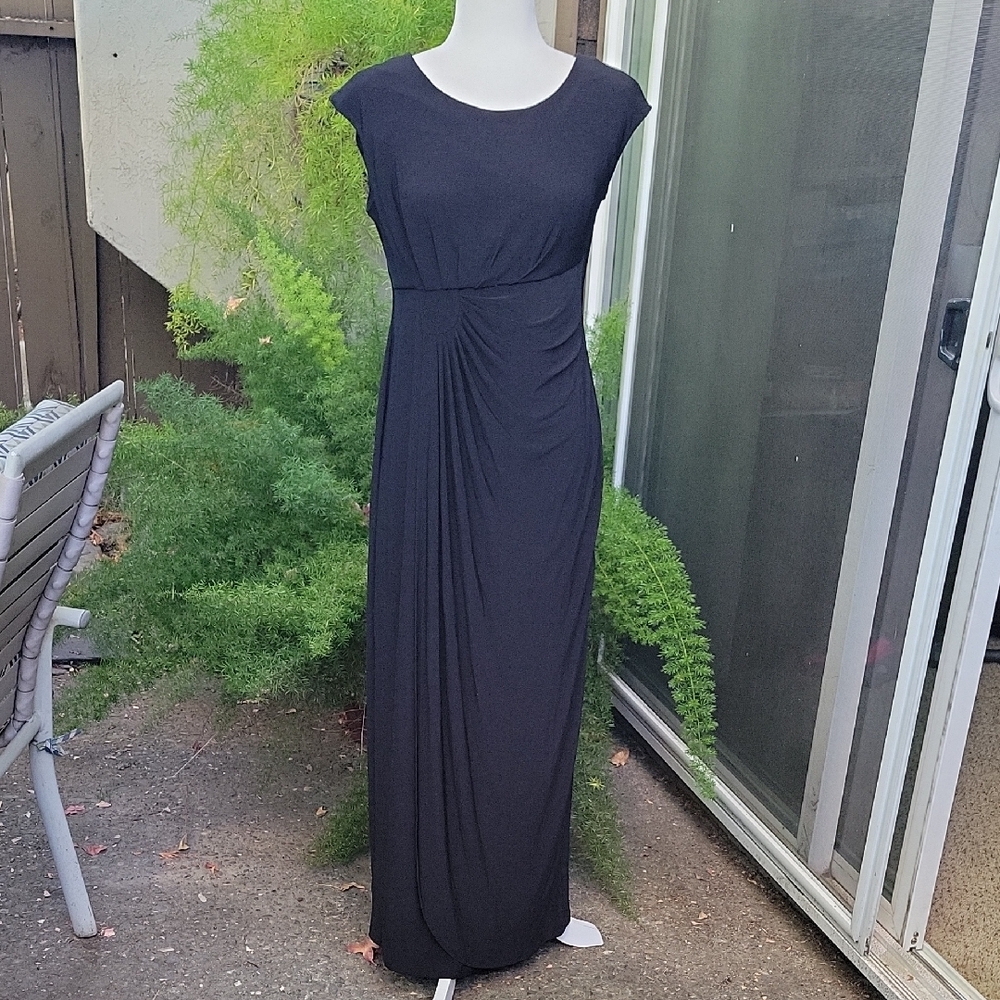 Ronni Nicole Women's Zlong Dress